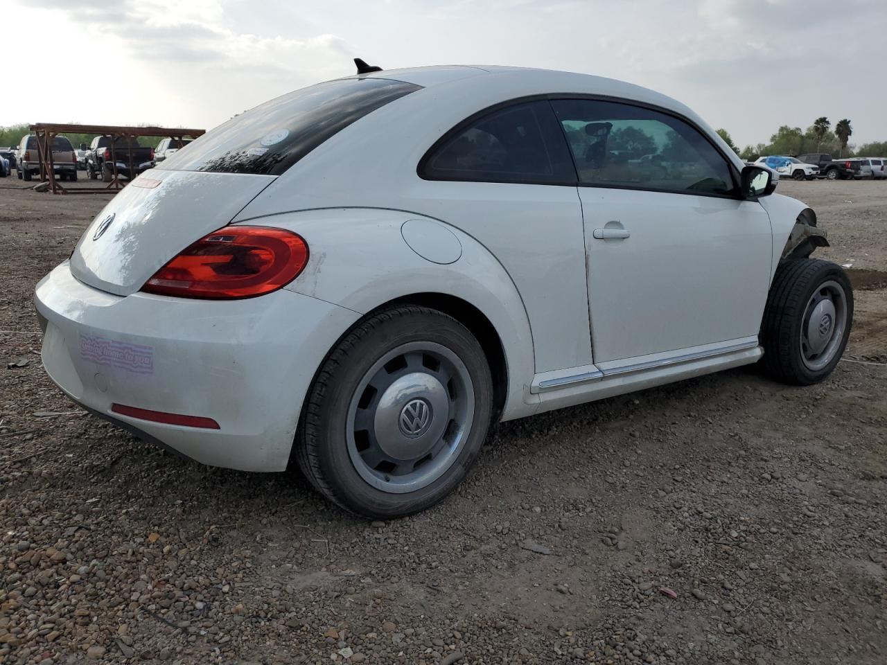 2014 VOLKSWAGEN BEETLE - Image 3