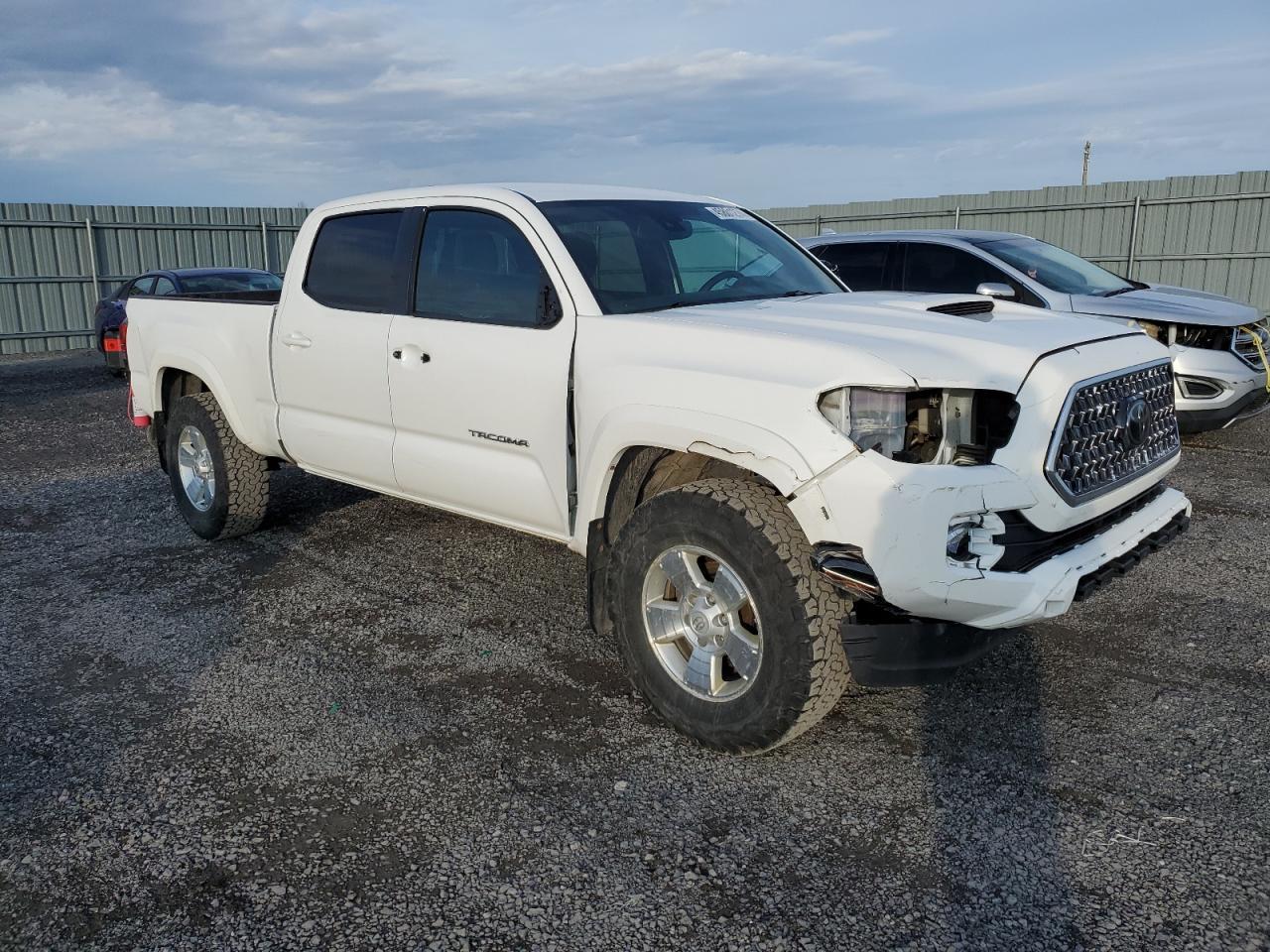 2019 TOYOTA TACOMA DOU - Фото 4