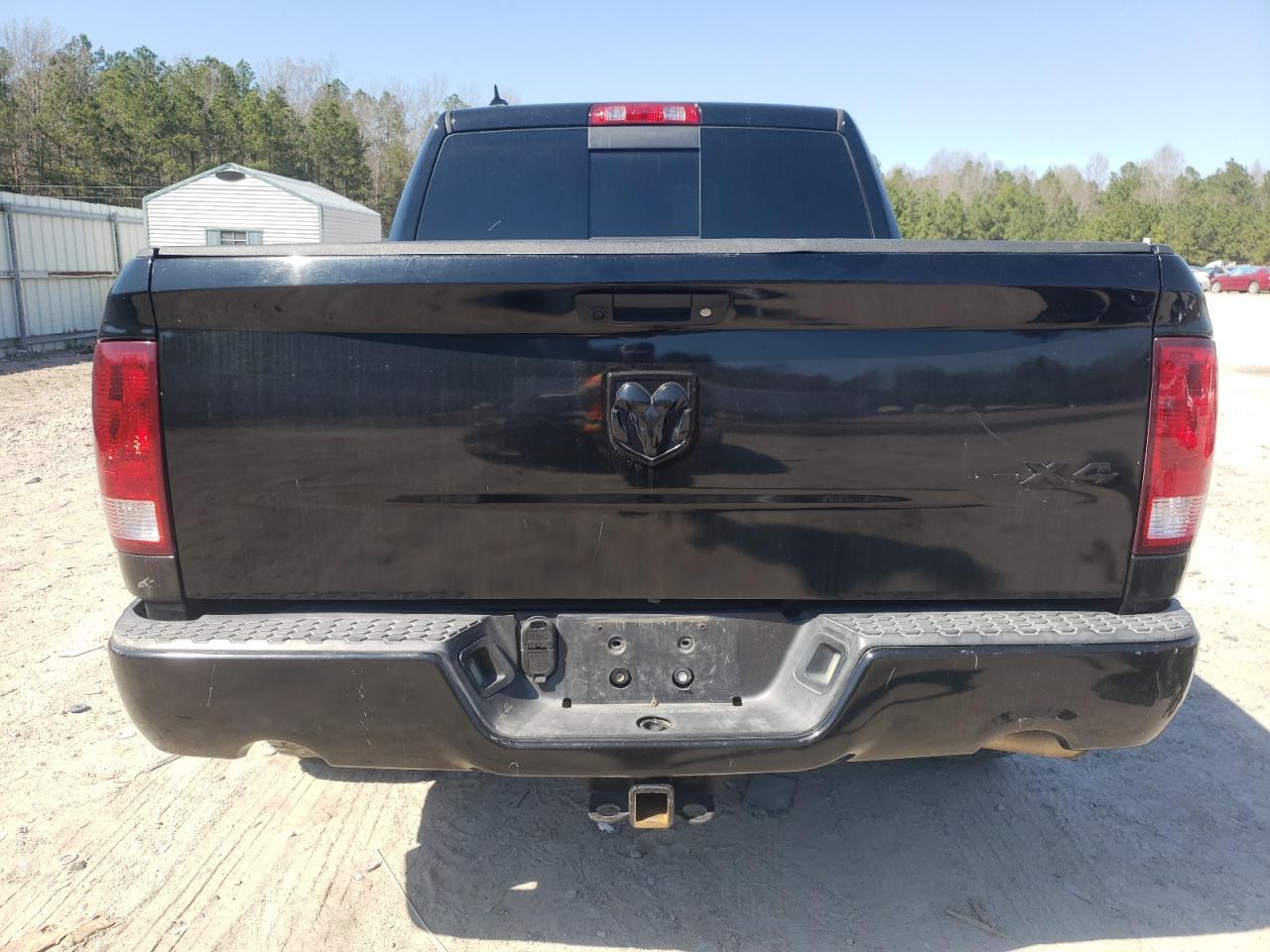 2015 RAM 1500 SLT - Image 6