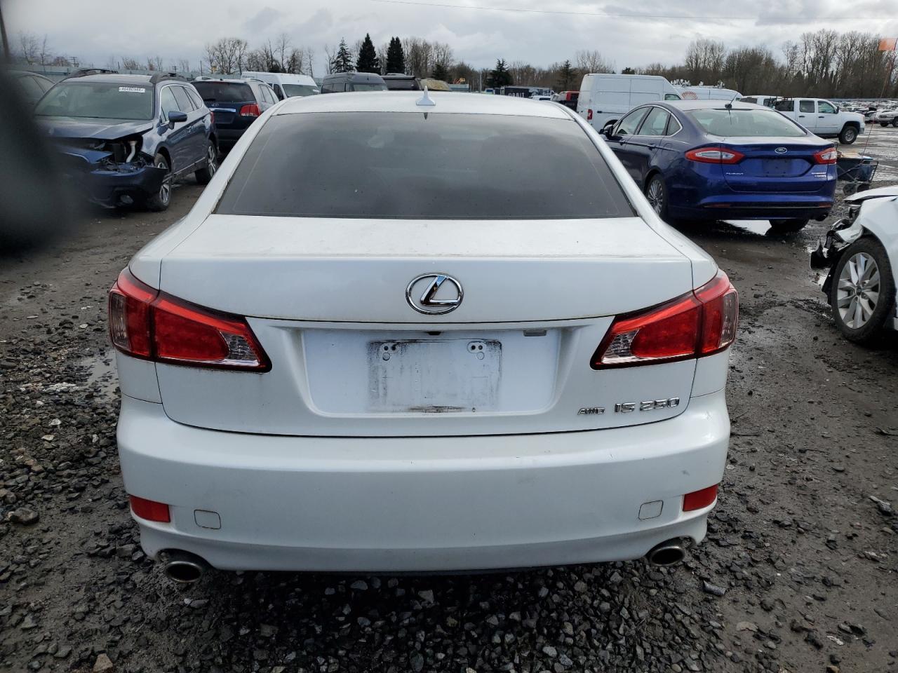 2011 LEXUS IS 250 - Image 6