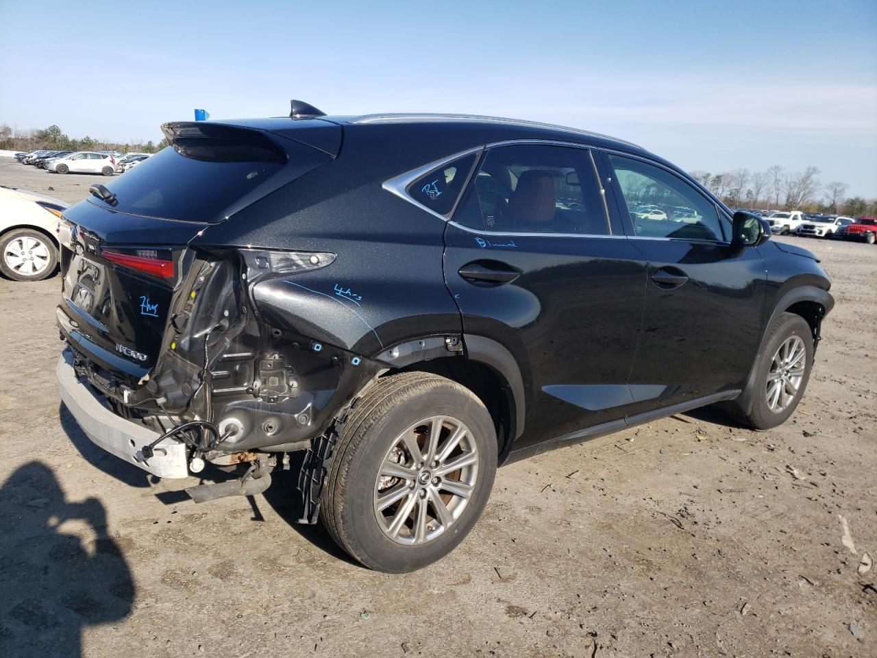 2020 LEXUS NX 300 - Фото 3