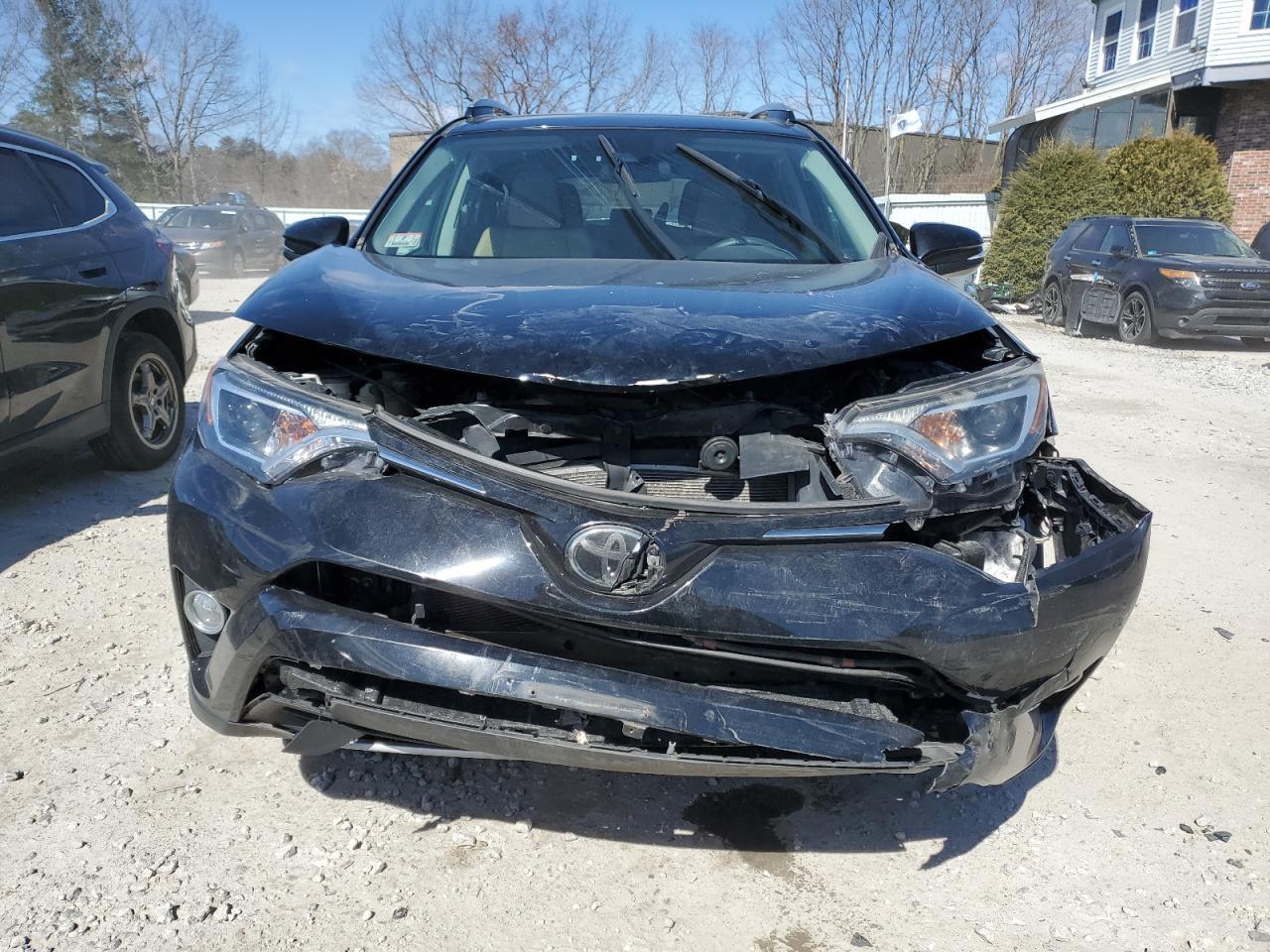 2017 TOYOTA RAV4 XLE - Фото 5