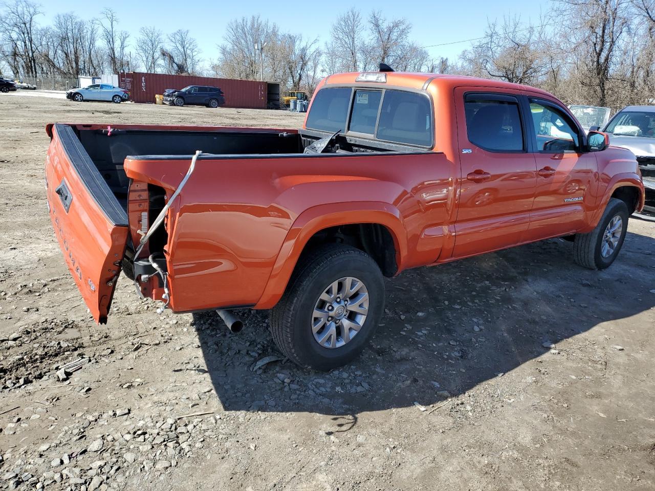 2017 TOYOTA TACOMA DOU - Фото 3