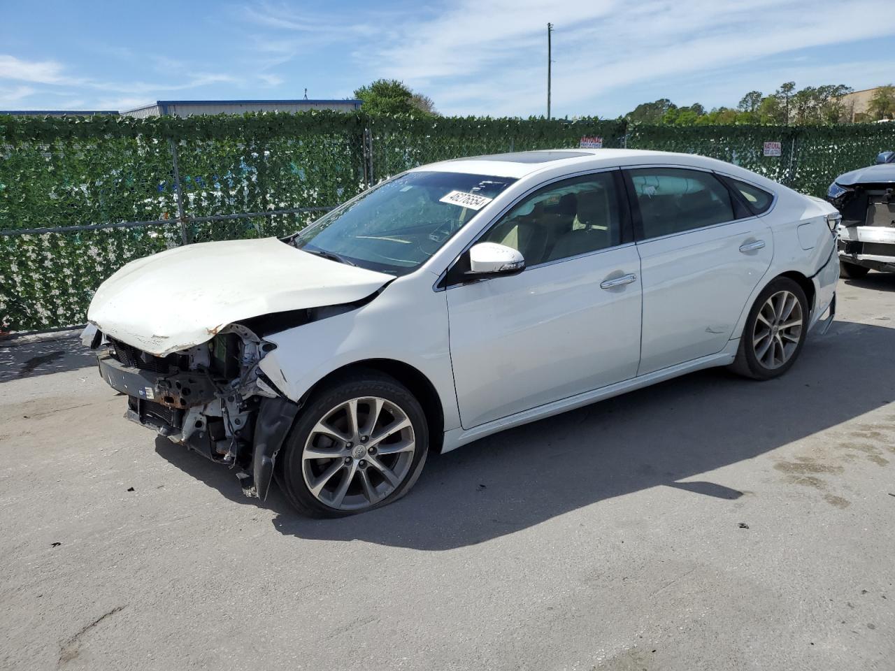 2015 TOYOTA AVALON XLE