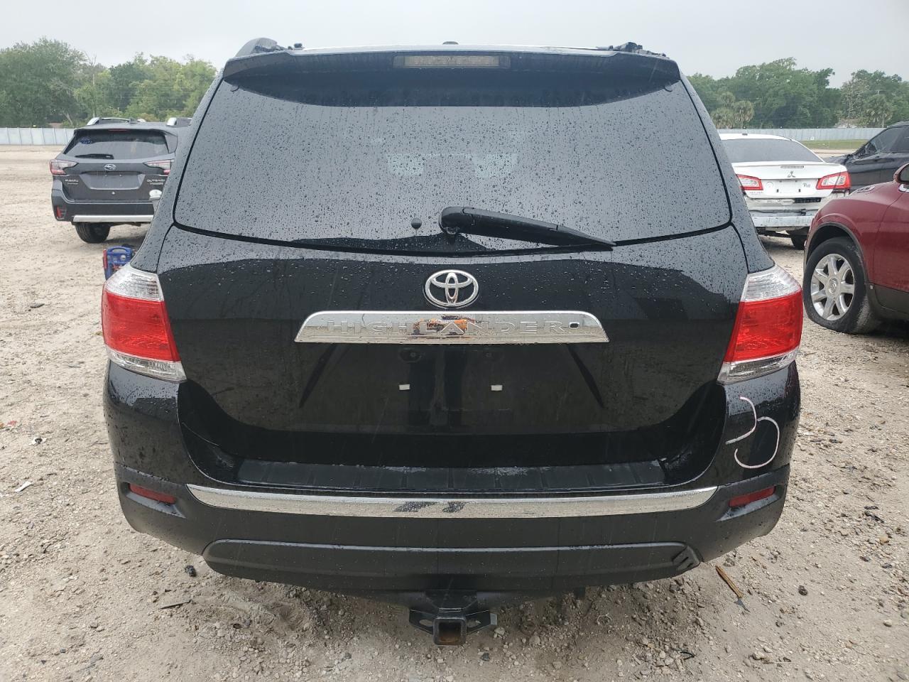 2011 TOYOTA HIGHLANDER - Image 6