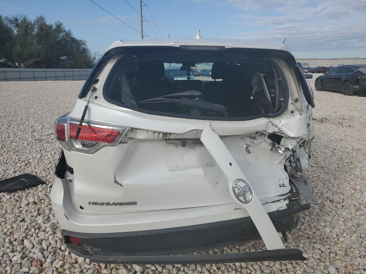 2015 TOYOTA HIGHLANDER - Фото 6