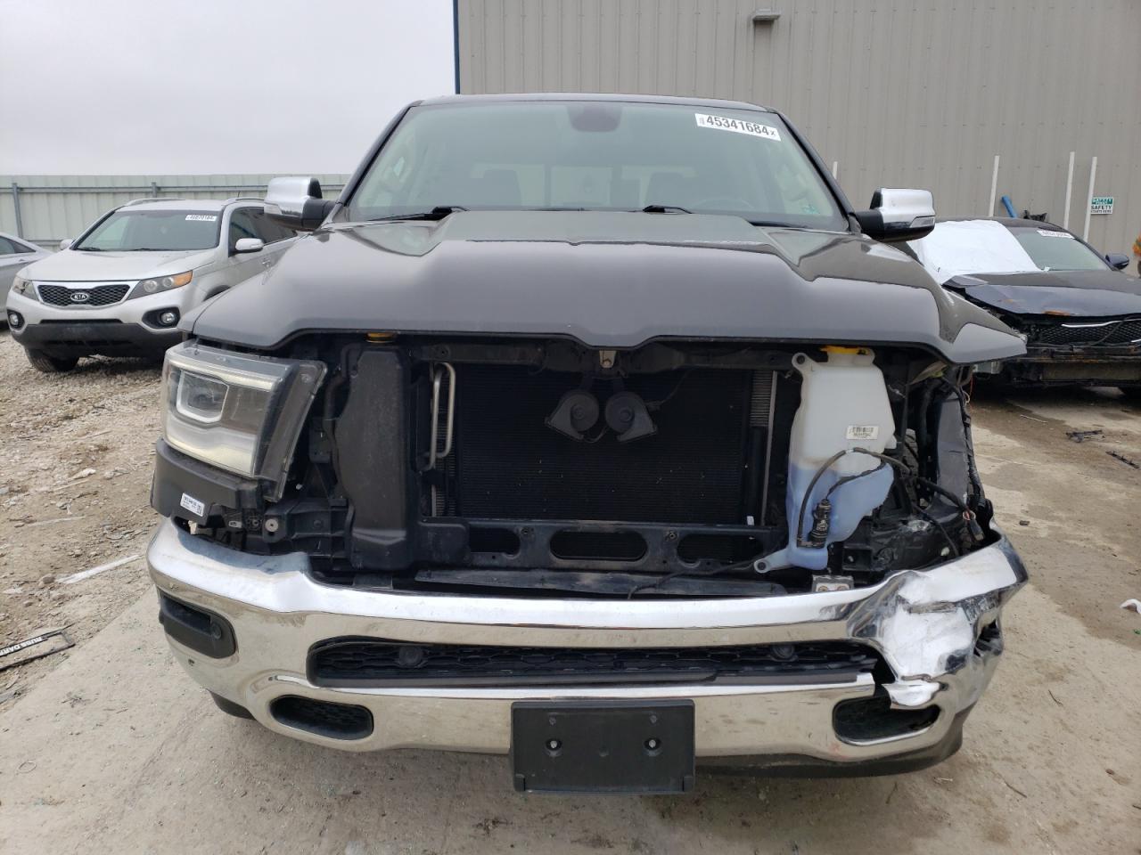 2019 RAM 1500 LARAM - Фото 5