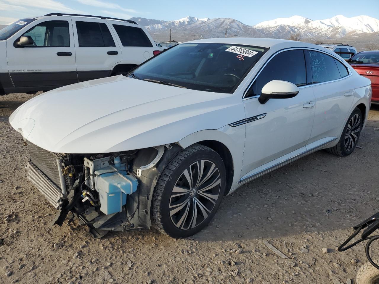 2019 VOLKSWAGEN ARTEON SE car image