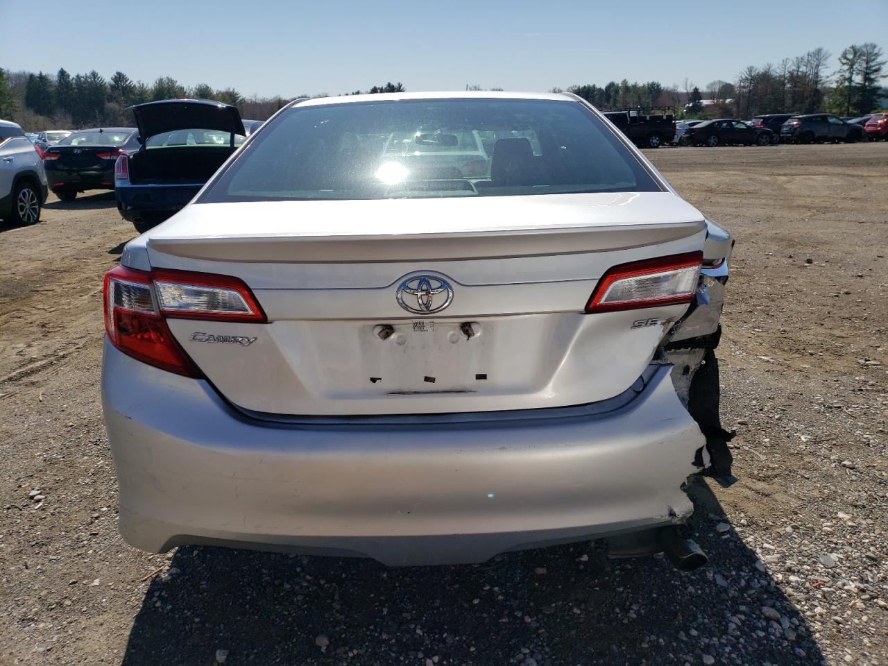 2014 TOYOTA CAMRY L - Фото 6