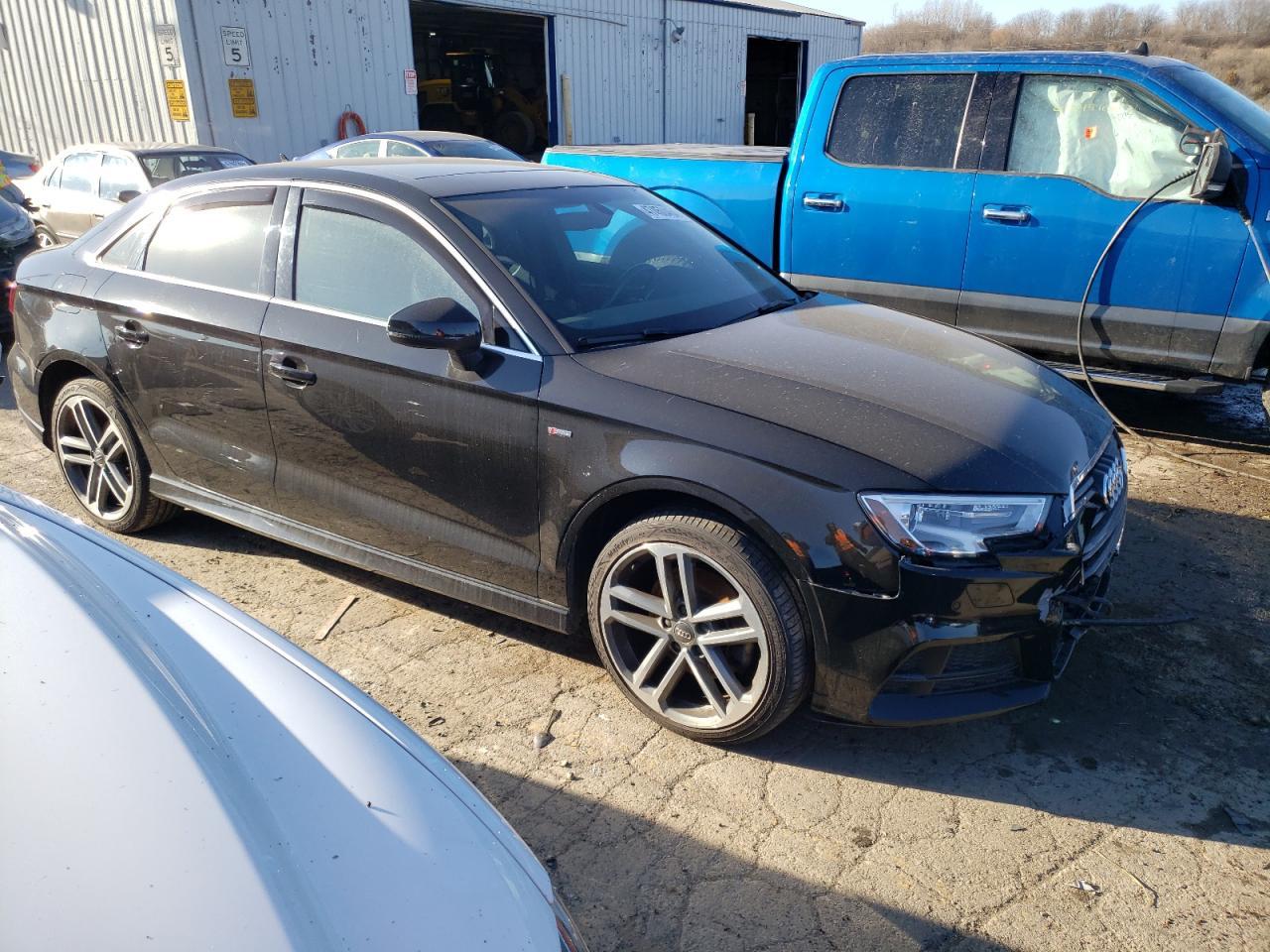 2017 AUDI A3 PREMIUM - Фото 4