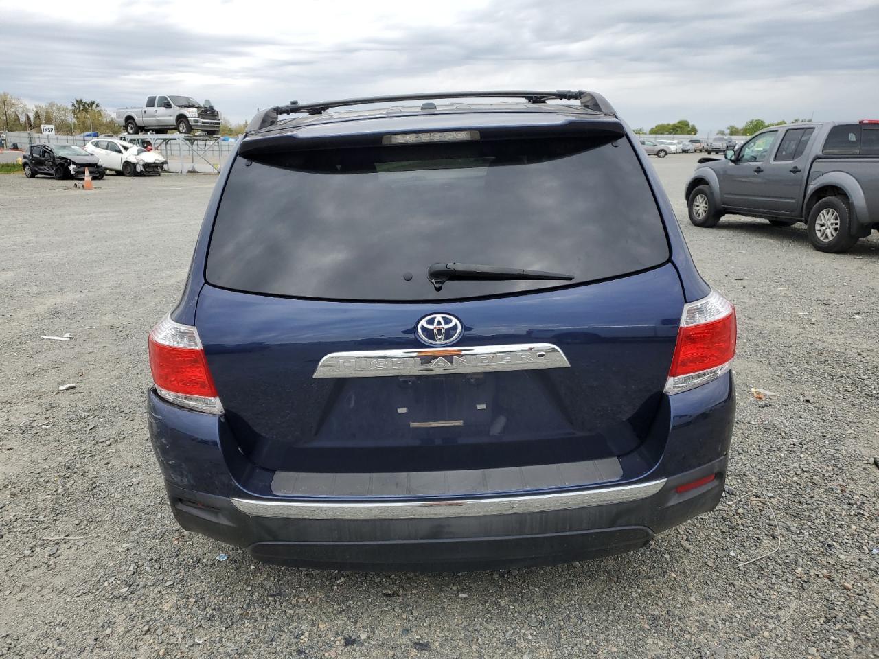 2012 TOYOTA HIGHLANDER - Image 6