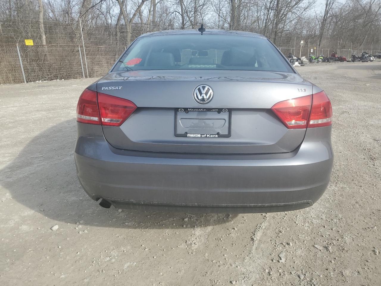 2015 VOLKSWAGEN PASSAT S - Фото 6