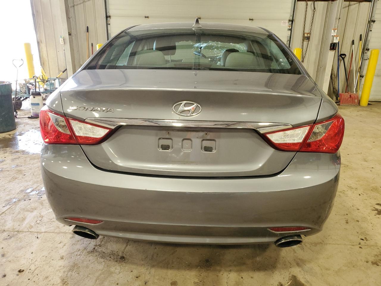 2011 HYUNDAI SONATA SE - Фото 6