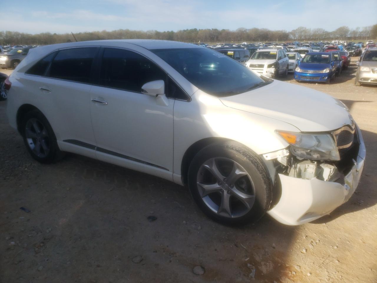 2013 TOYOTA VENZA LE - Image 4