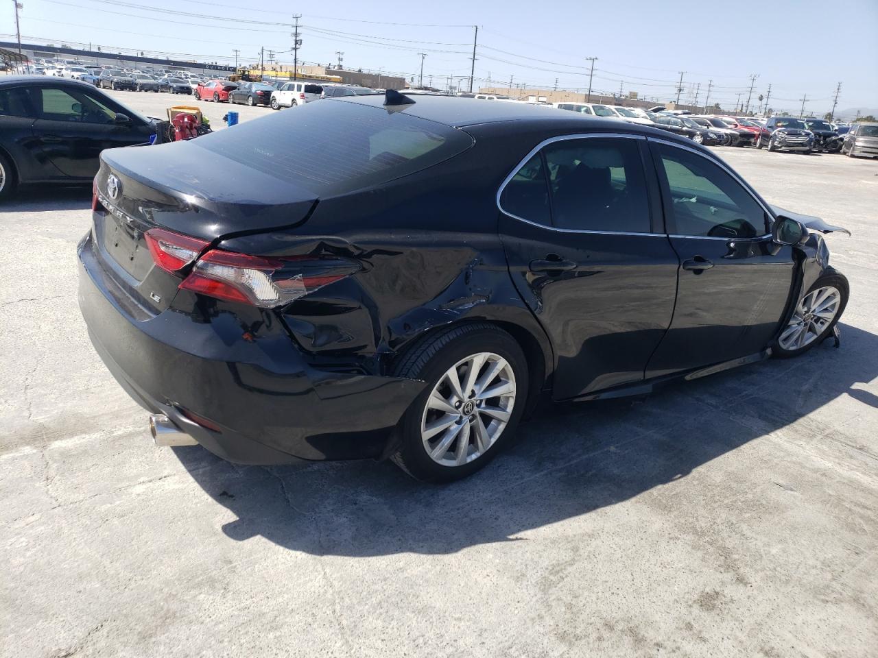 2024 TOYOTA CAMRY LE - Фото 3
