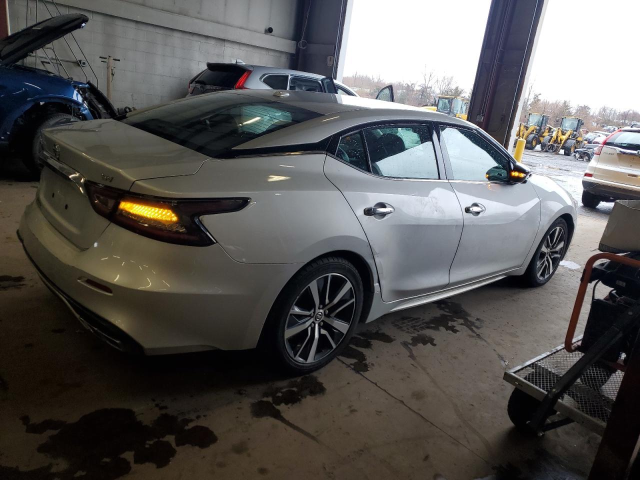 2019 NISSAN MAXIMA S - Фото 3