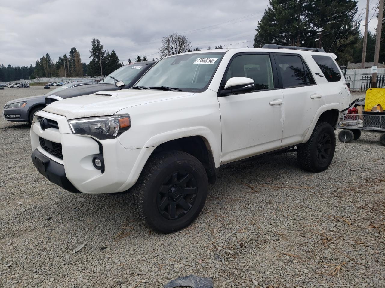 2022 TOYOTA 4RUNNER SR
