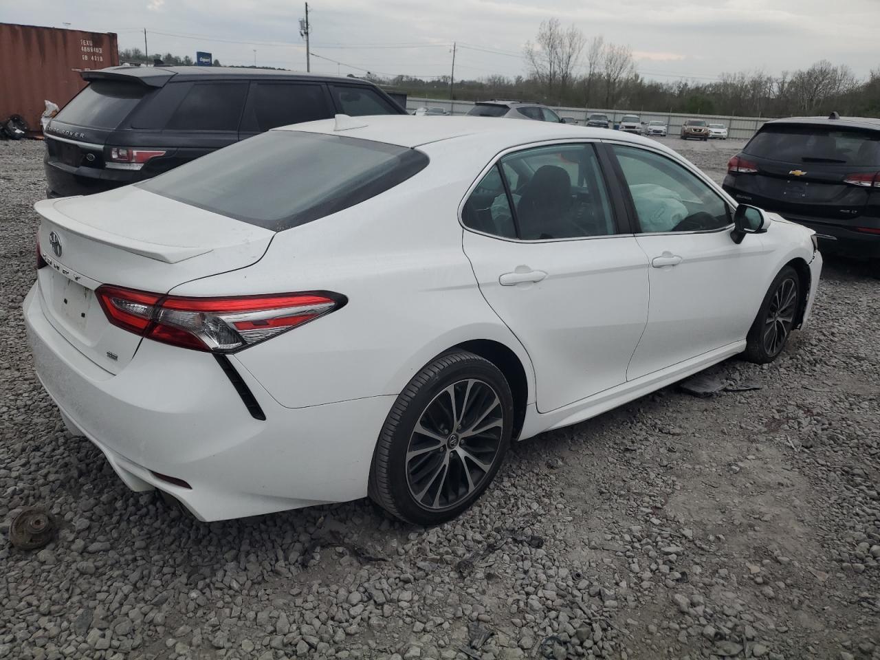 2019 TOYOTA CAMRY L - Image 3