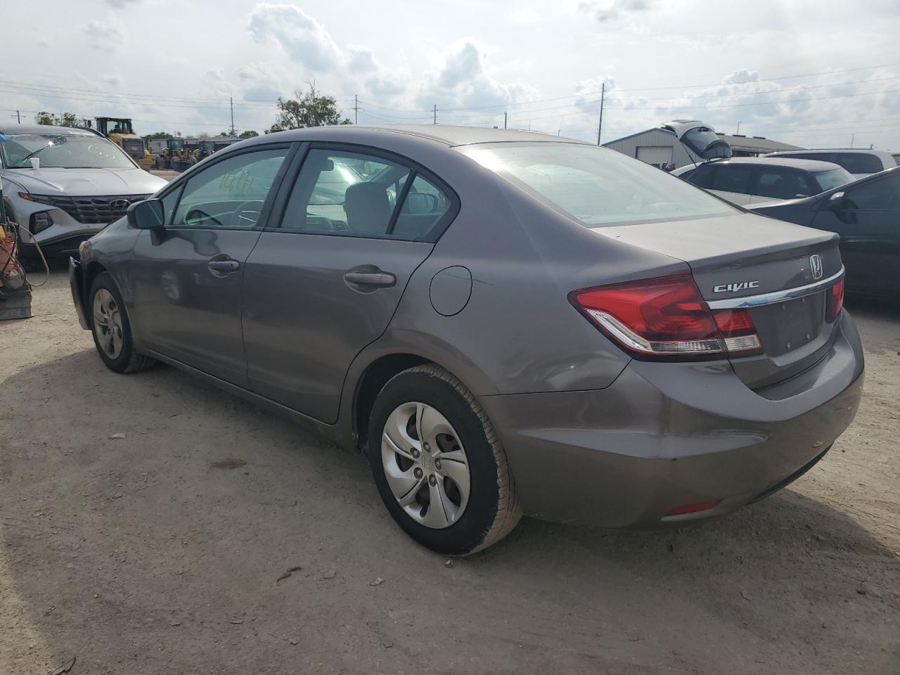 2015 HONDA CIVIC LX - Image 2