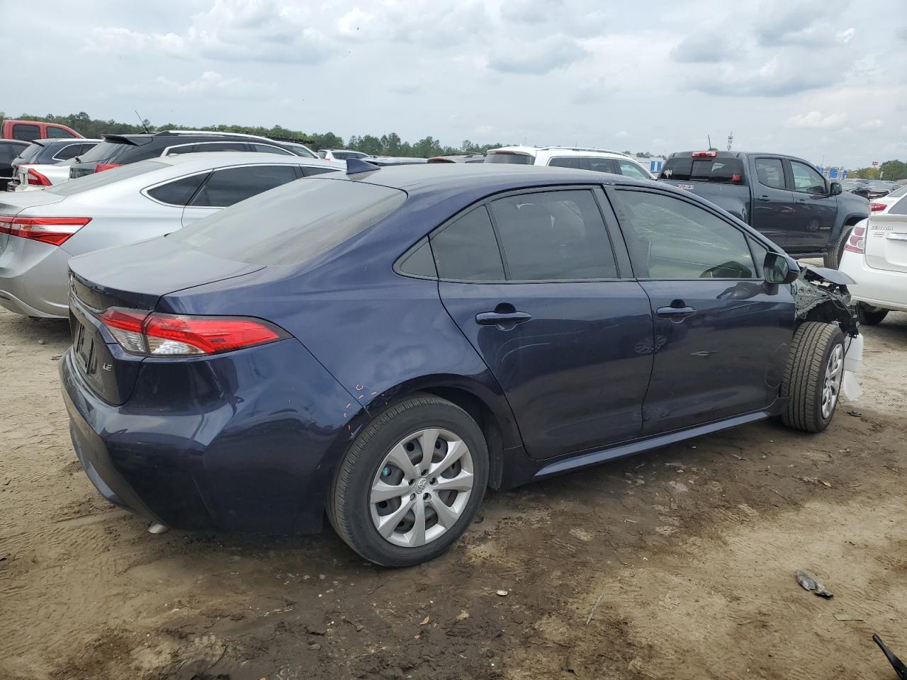 2020 TOYOTA COROLLA LE - Фото 3