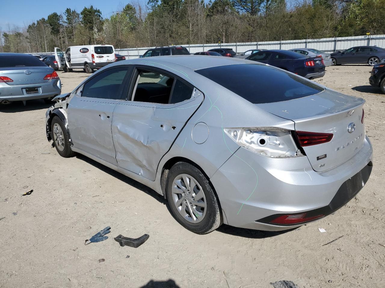 2019 HYUNDAI ELANTRA SE - Image 2