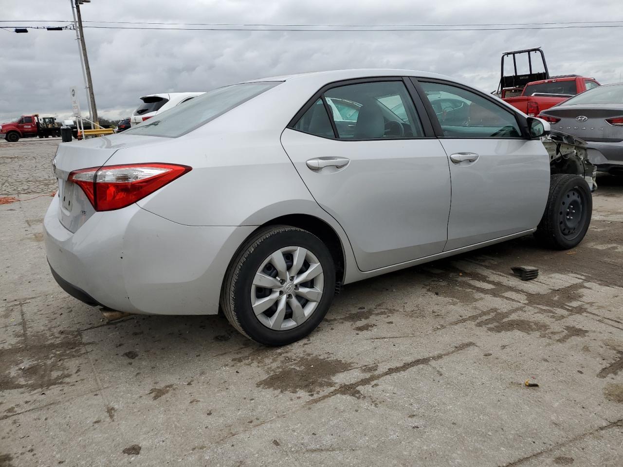 2014 TOYOTA COROLLA L - Фото 3