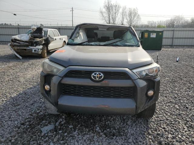 2017 Toyota 4Runner Sr5/Sr5 Premium - Image 5