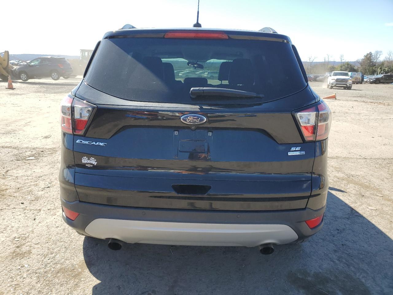 2017 FORD ESCAPE SE - Фото 6