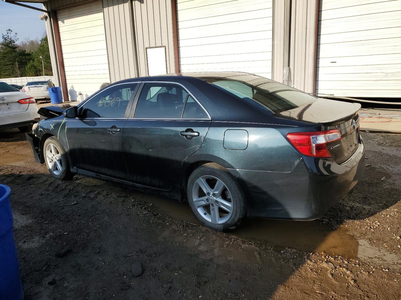 2012 TOYOTA CAMRY BASE - Фото 2