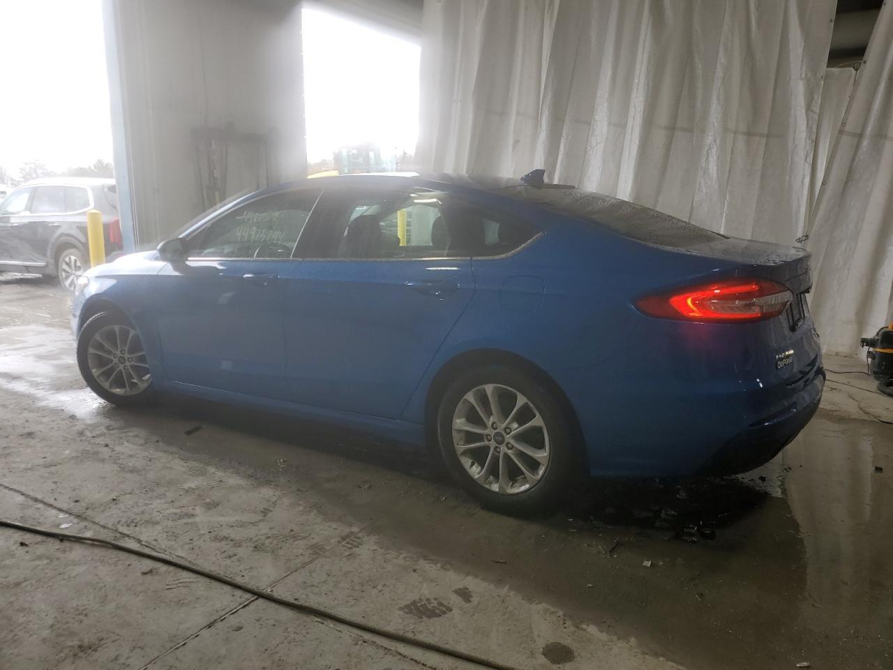 2020 FORD FUSION SE - Image 2