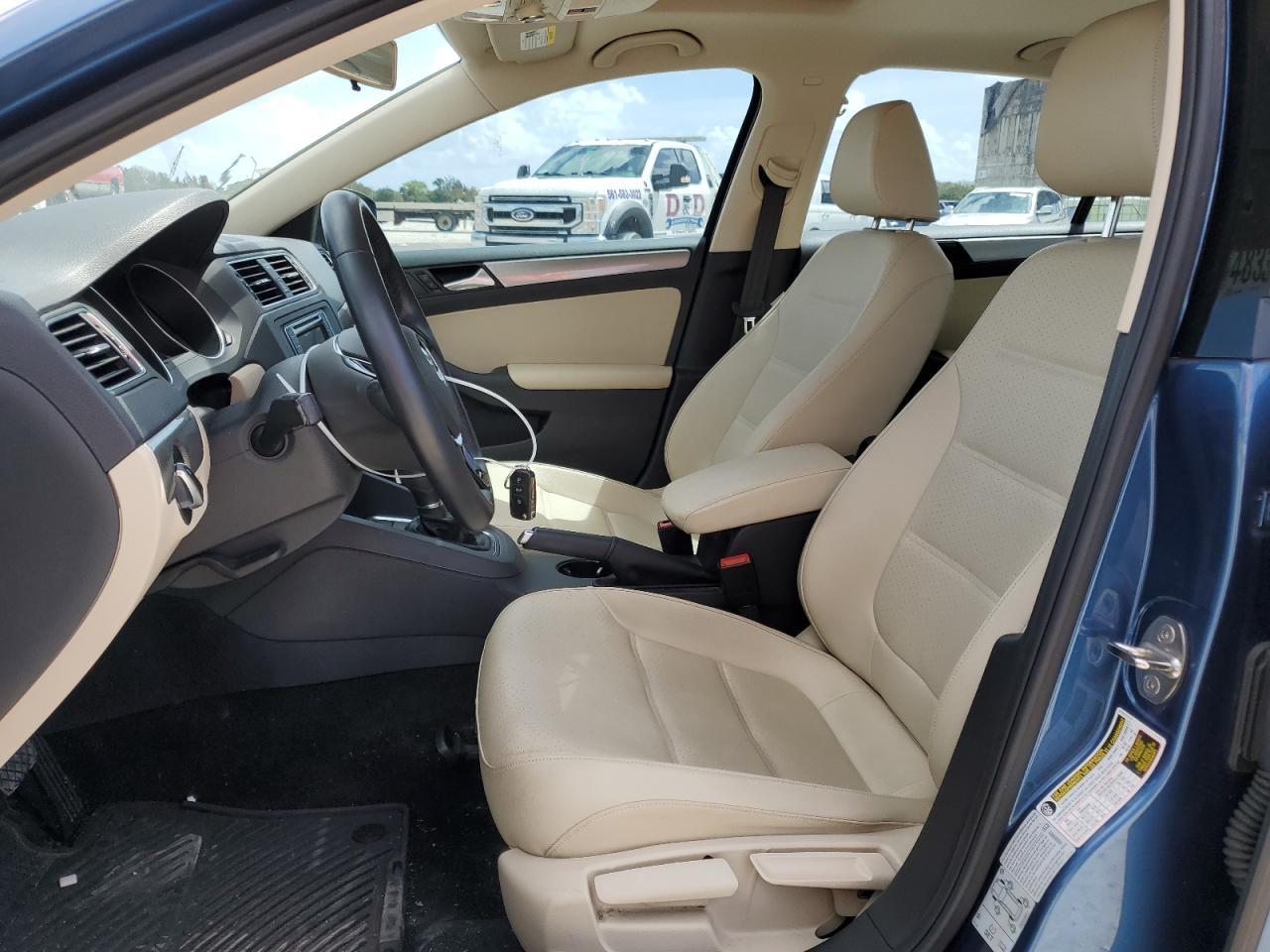 2017 VOLKSWAGEN JETTA SE - Фото 7