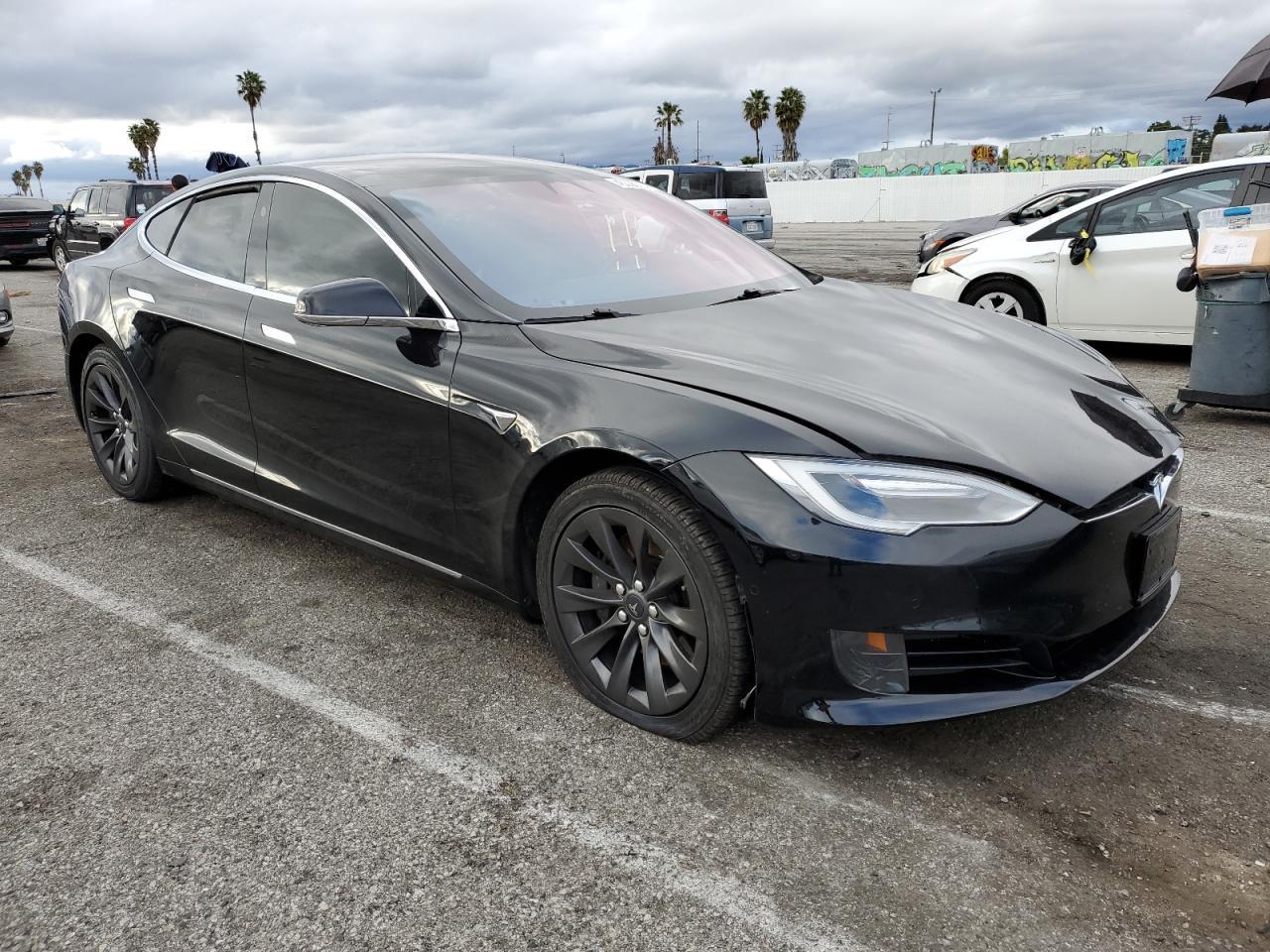 2017 TESLA MODEL S - Фото 4