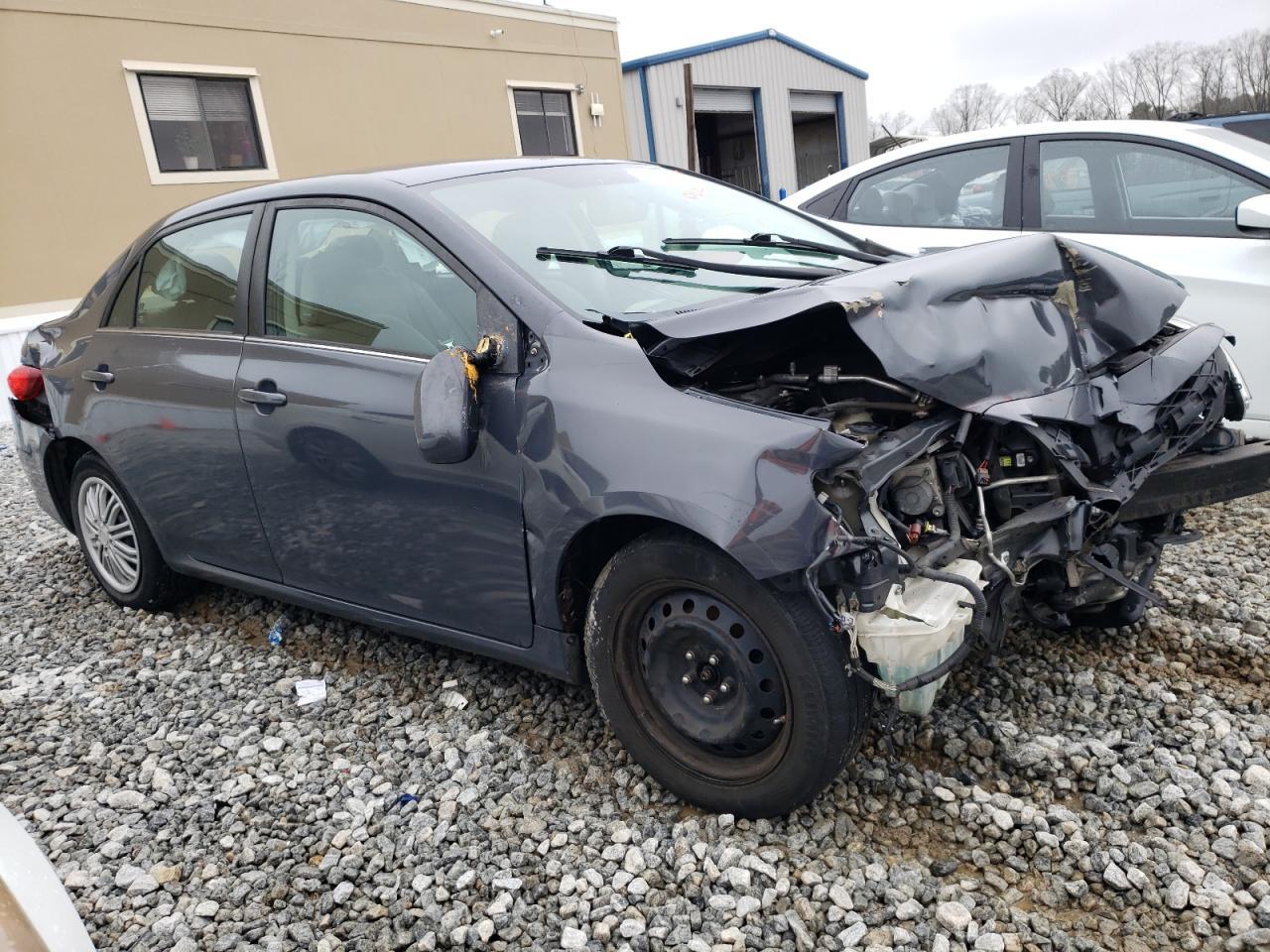 2013 TOYOTA COROLLA BA - Фото 4