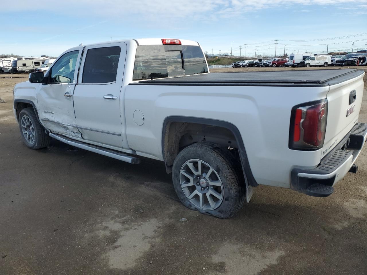 2017 GMC SIERRA K15 - Image 2