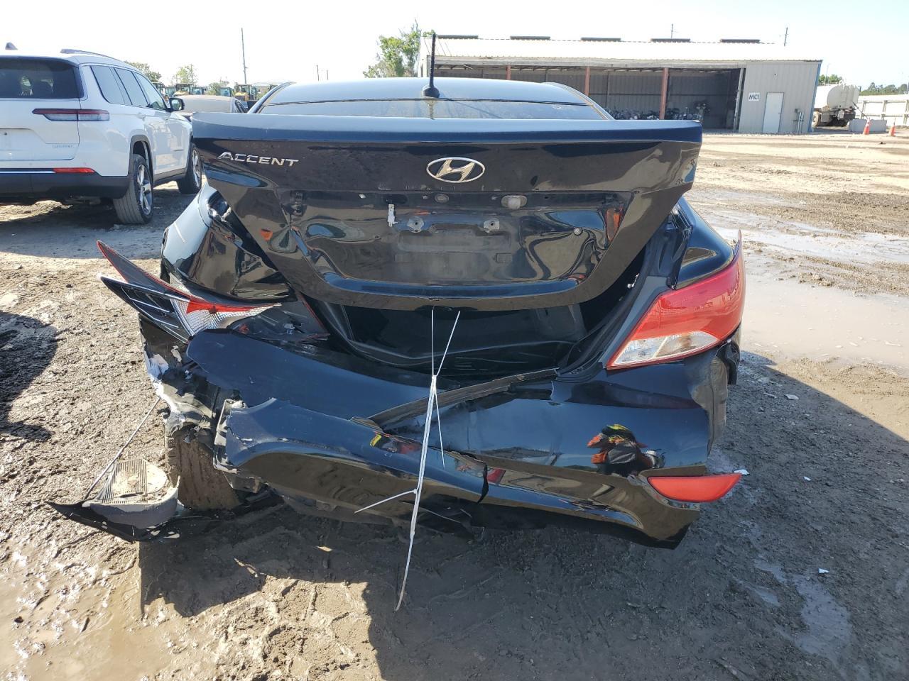 2017 HYUNDAI ACCENT SE - Фото 6