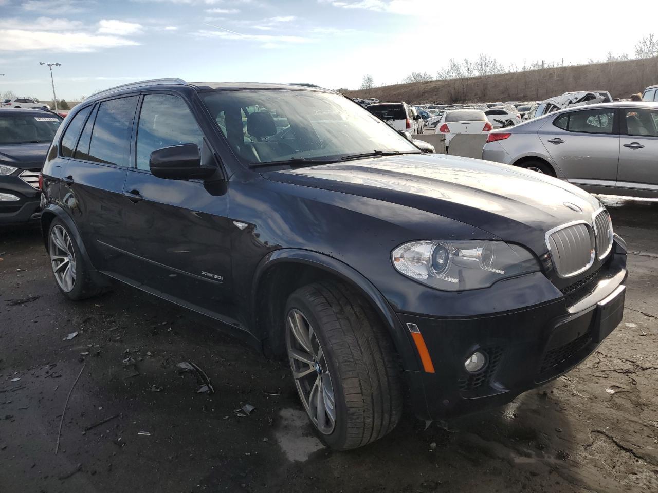 2013 BMW X5 XDRIVE5 - Image 4
