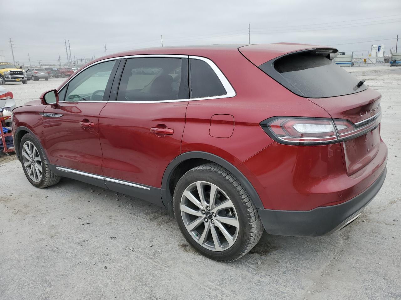 2019 LINCOLN NAUTILUS S - Image 2