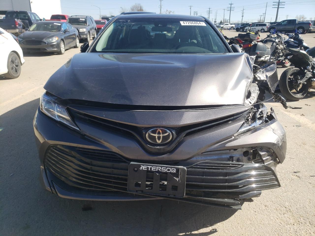 2020 TOYOTA CAMRY LE - Фото 5