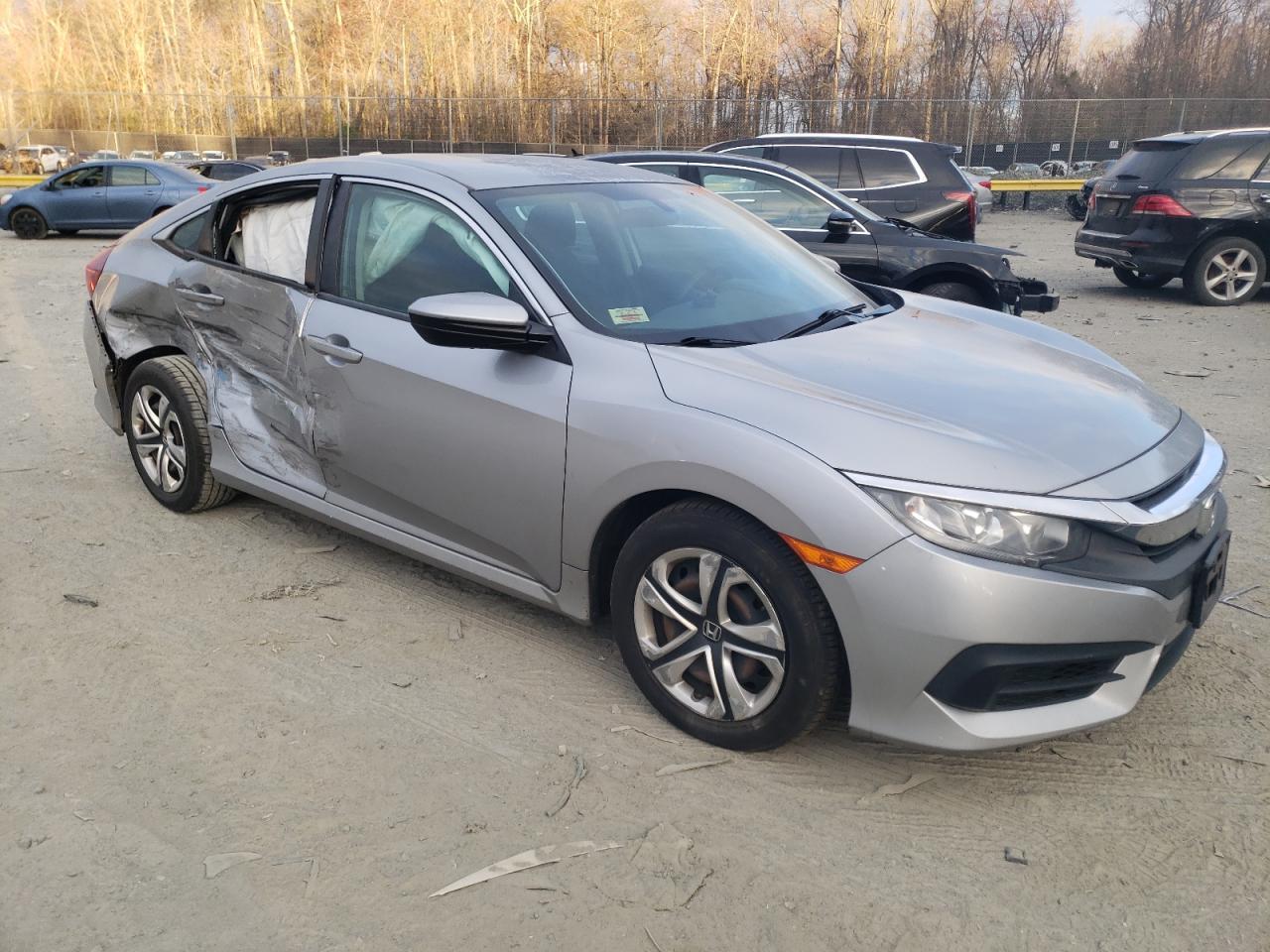 2016 HONDA CIVIC LX - Image 4