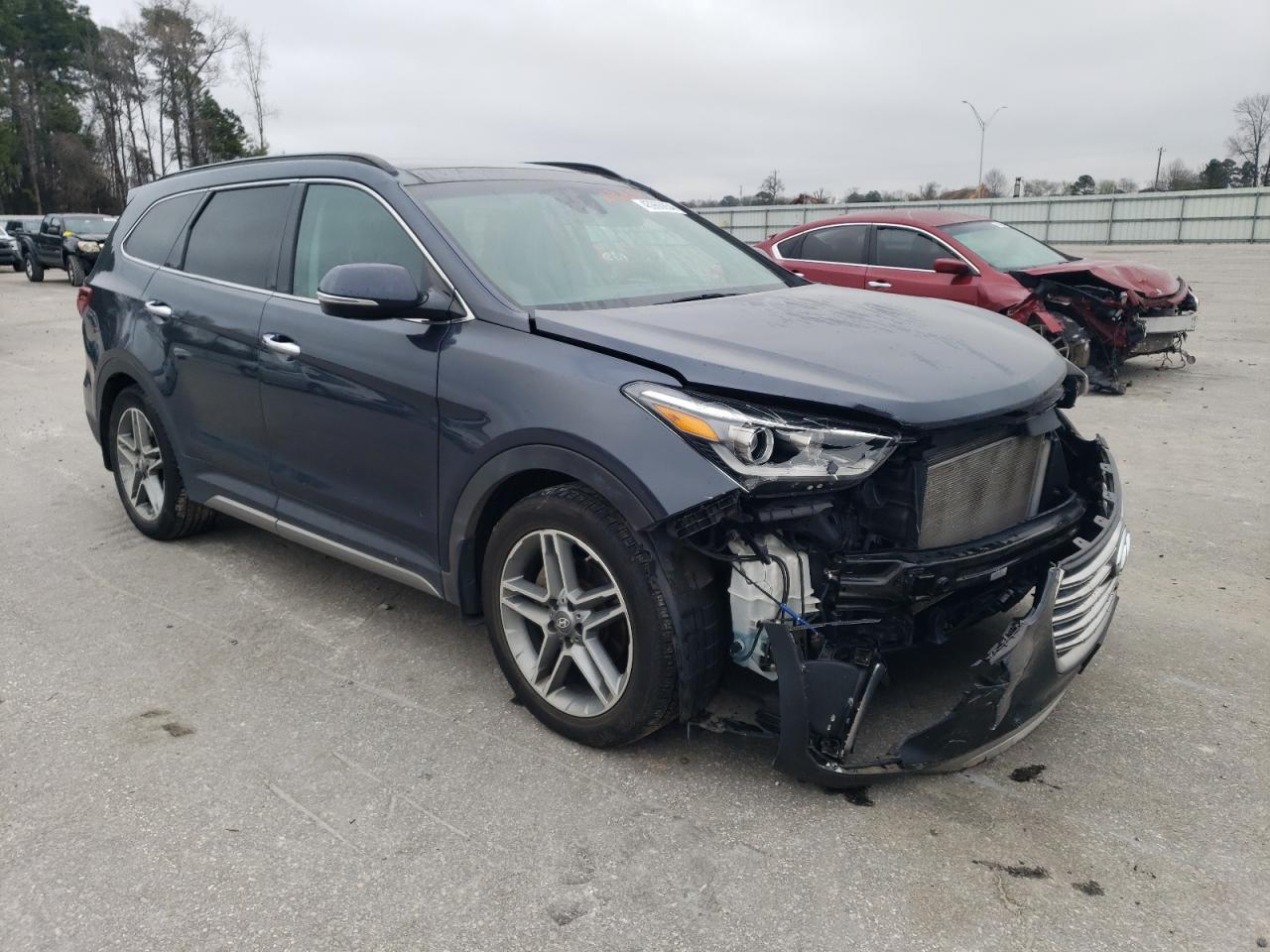 2017 HYUNDAI SANTA FE S - Image 4