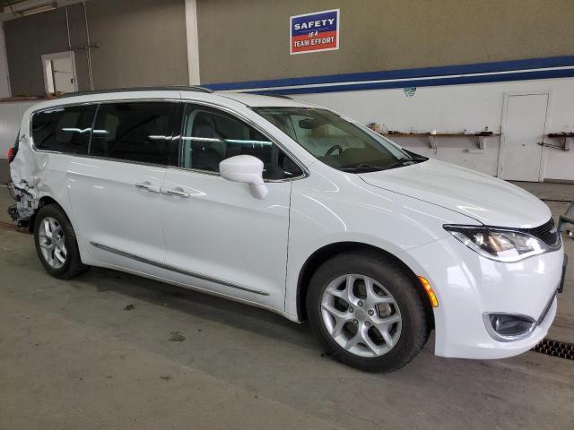 2017 Chrysler Pacifica Touring L - Фото 4