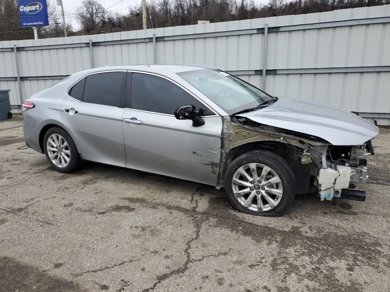 2020 TOYOTA CAMRY LE - Фото 4