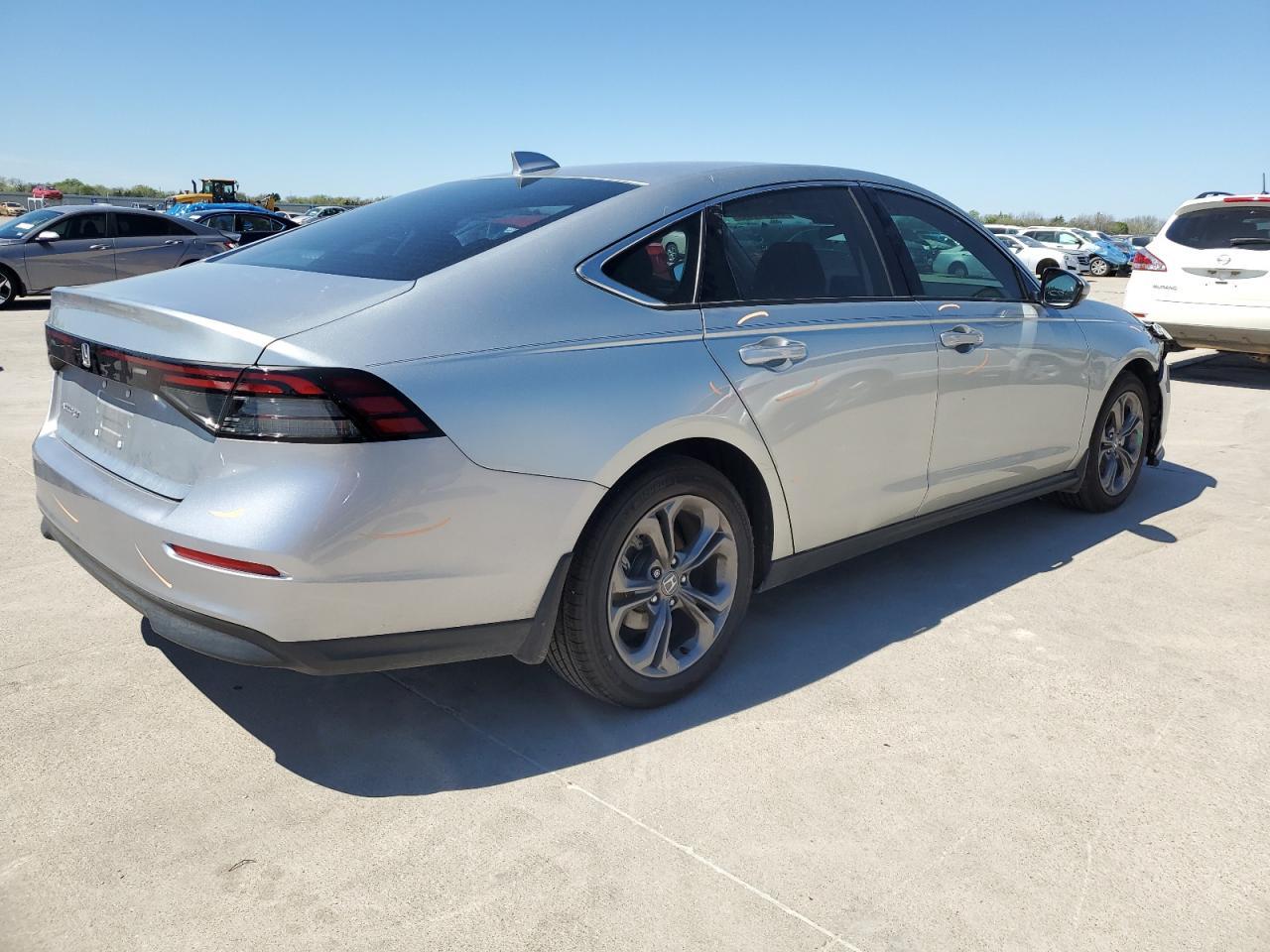 2024 HONDA ACCORD EX - Image 3