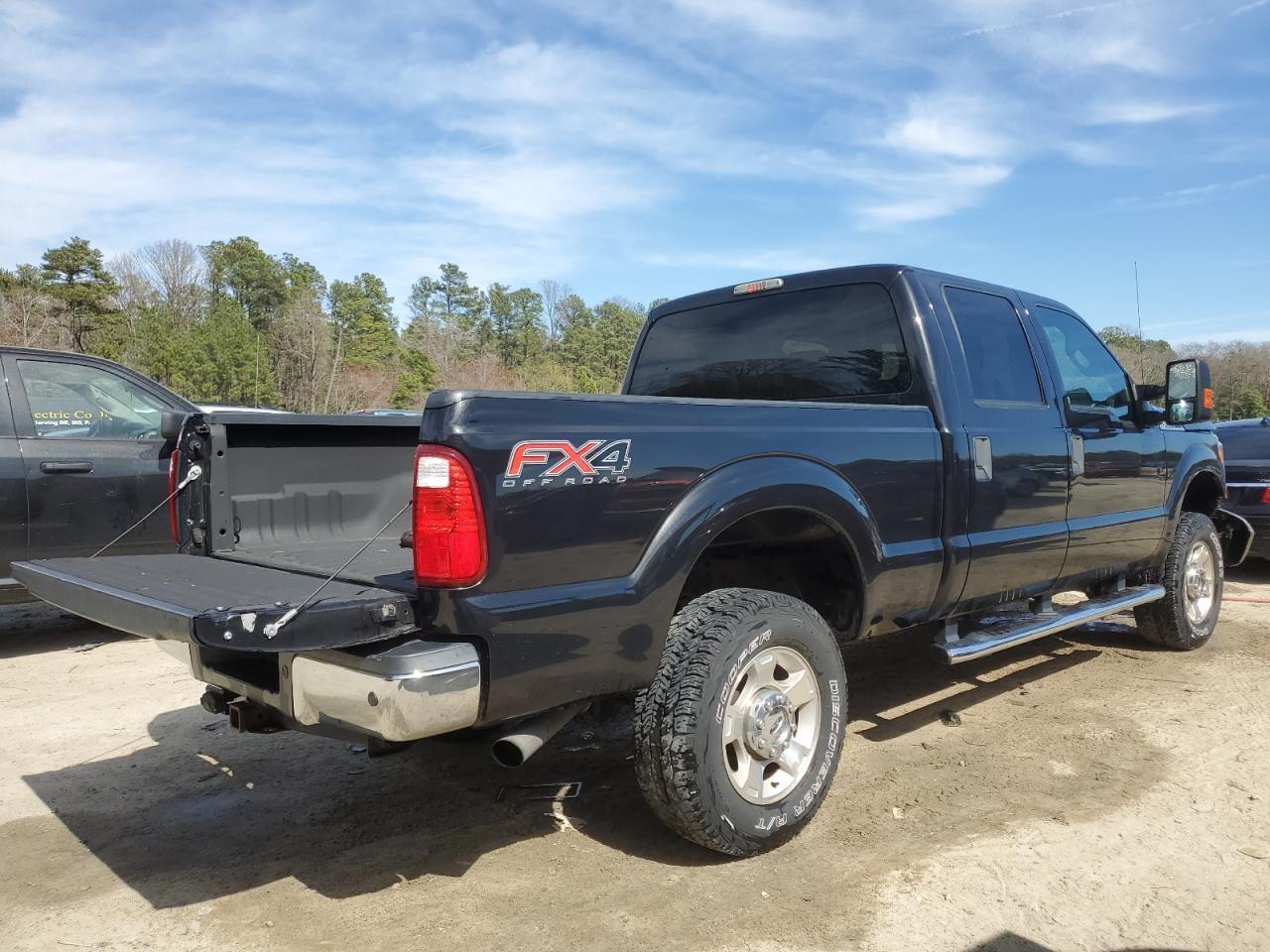 2015 FORD F250 SUPER - Фото 3