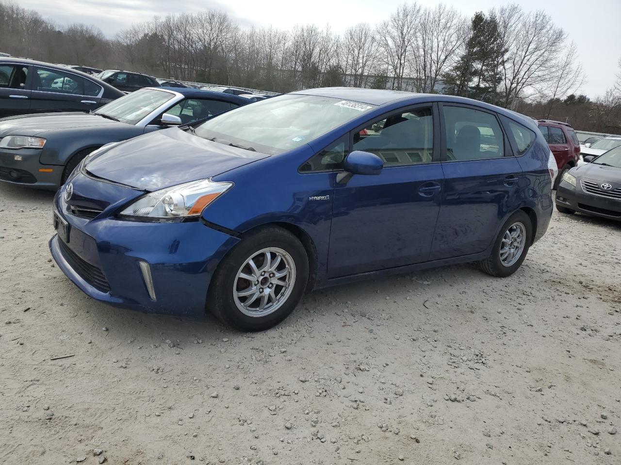 2013 TOYOTA PRIUS V car image