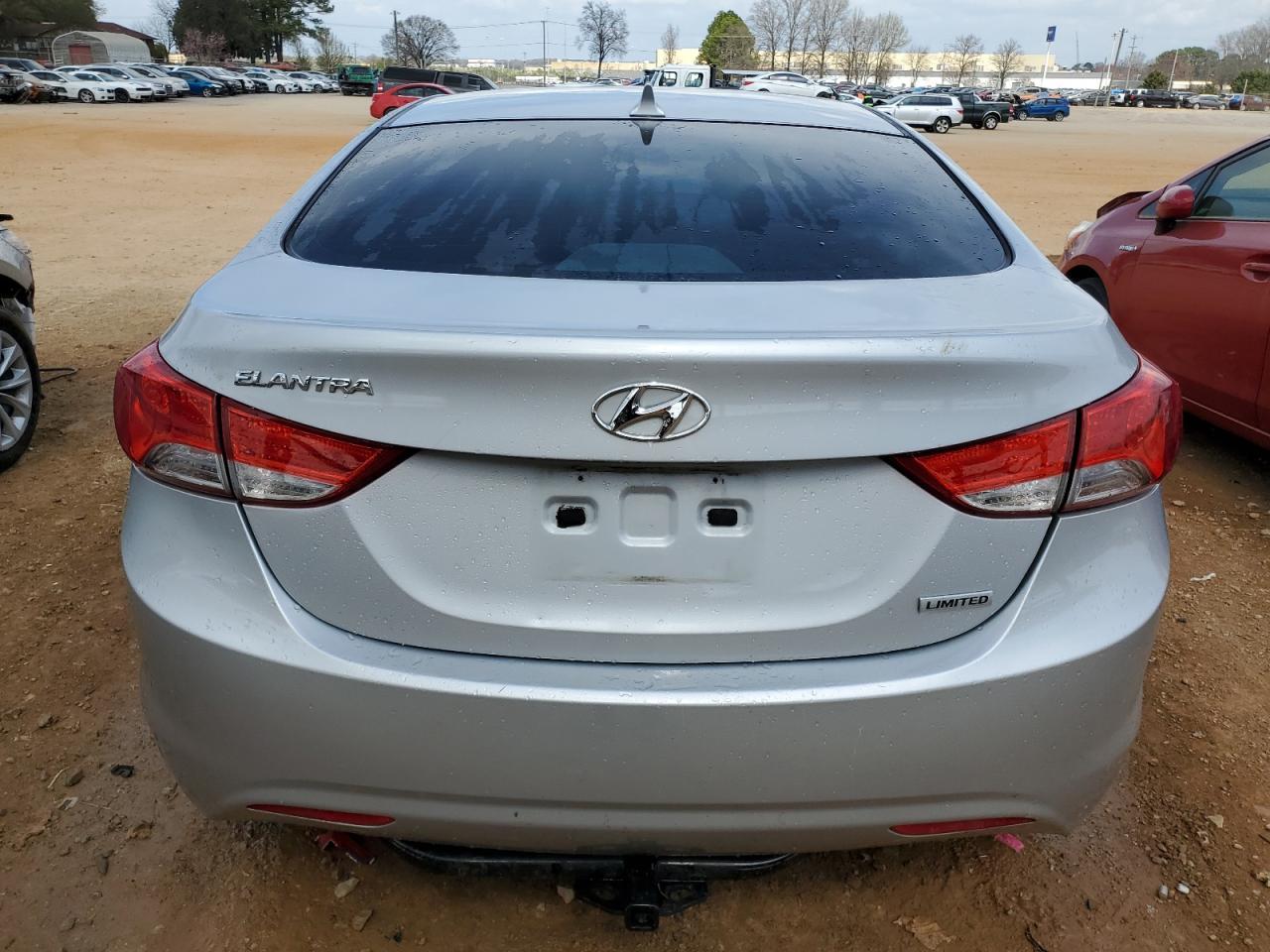 2013 HYUNDAI ELANTRA GL - Image 6