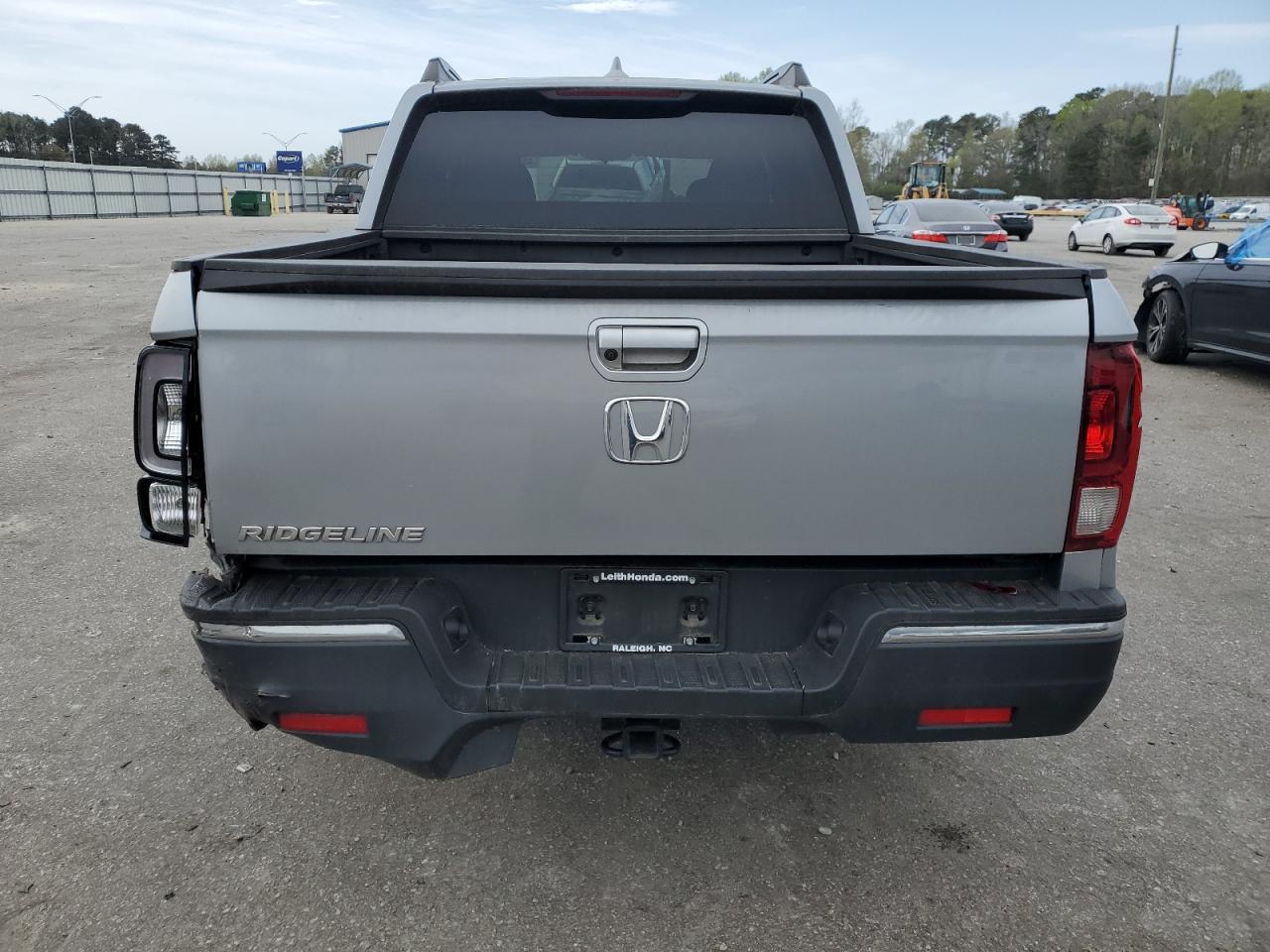 2017 HONDA RIDGELINE - Image 6