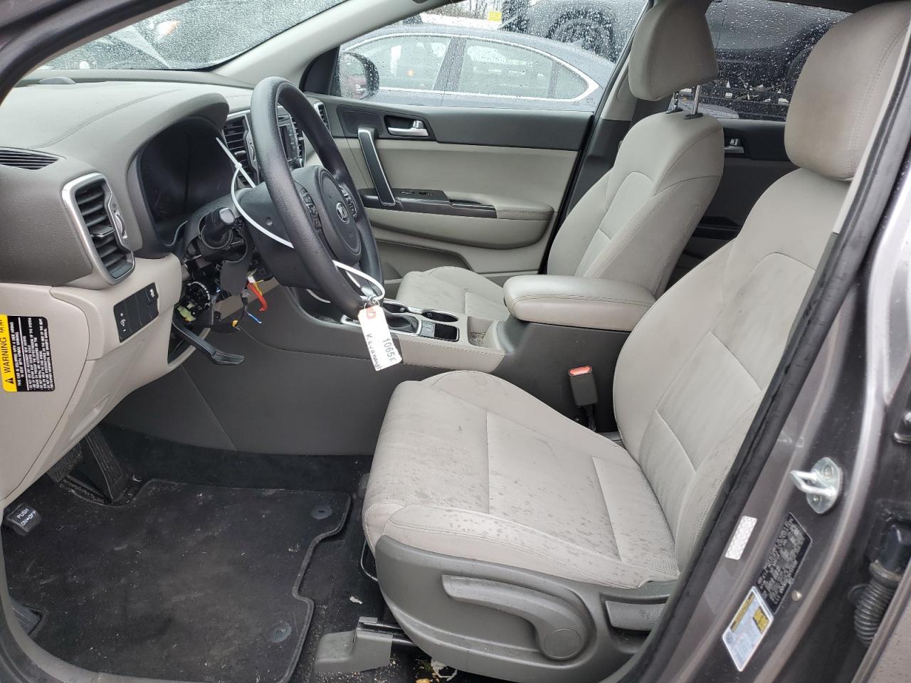 2017 KIA SPORTAGE L - Image 7