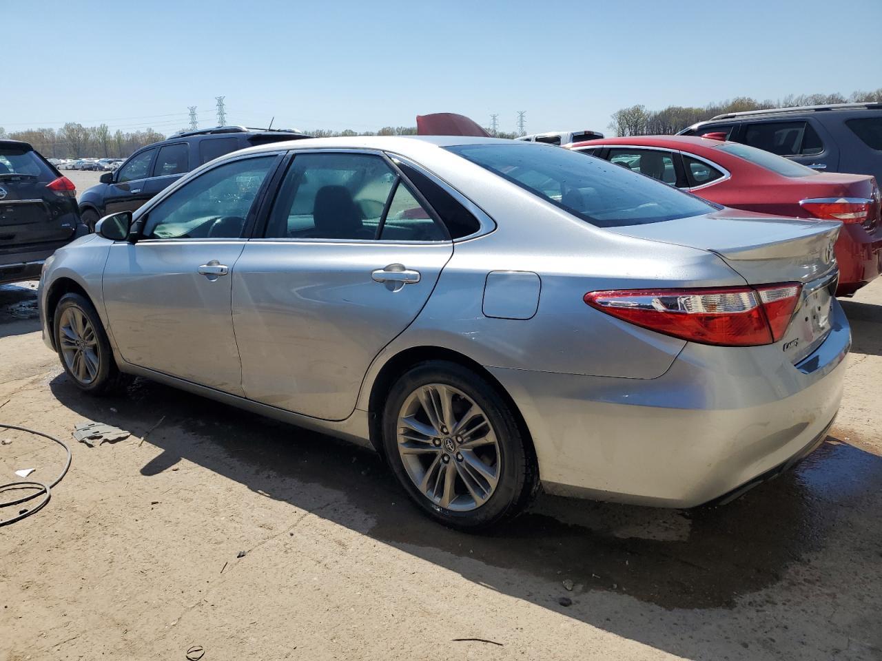 2017 TOYOTA CAMRY LE - Фото 2