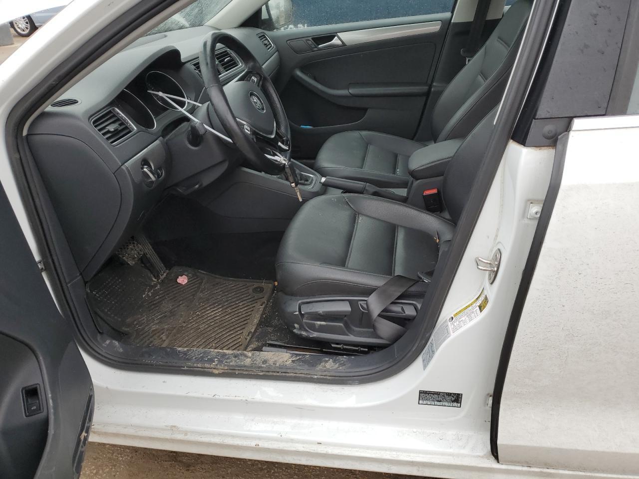 2017 VOLKSWAGEN JETTA SE - Image 7